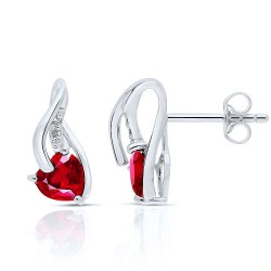 Boucles d'Oreilles en Or blanc serties Rubis Coeur et Diamants blancs