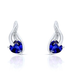 Boucles d'Oreilles en Or blanc serties Saphirs Coeur et Diamants blancs